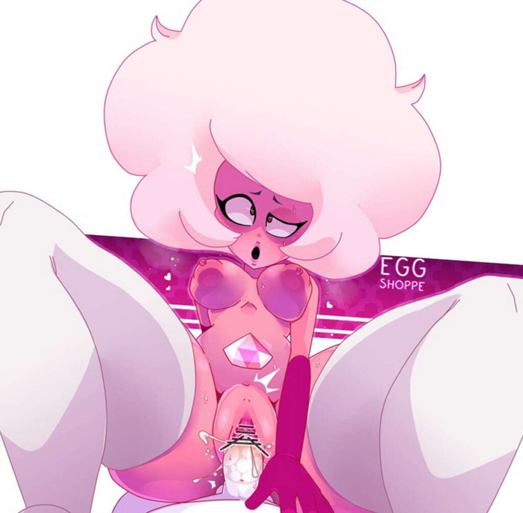 Curvy porn chick Pink Diamond riding a dick